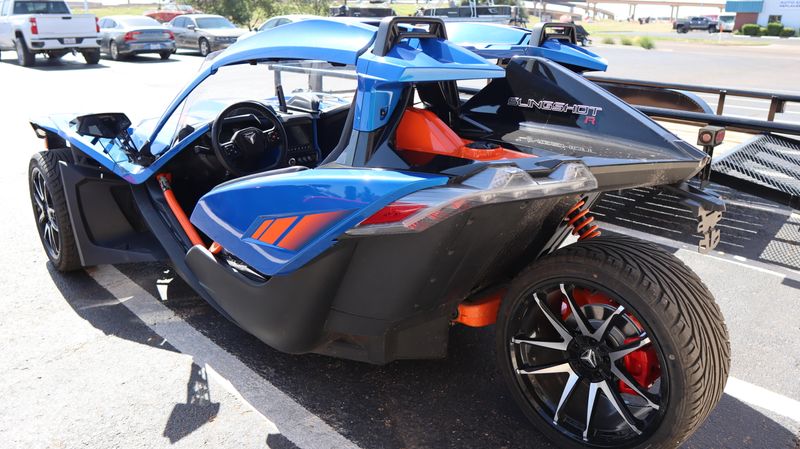 Used 2024 Polaris SLINGSHOT R MANUAL Image 6