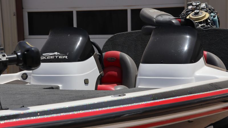 2005 SKEETER ZX225 Image 13