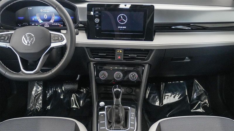 New 2025 Volkswagen Taos 1.5T SImage 14