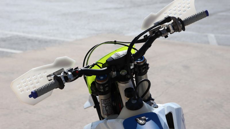 2019 HUSQVARNA TE 300iImage 3