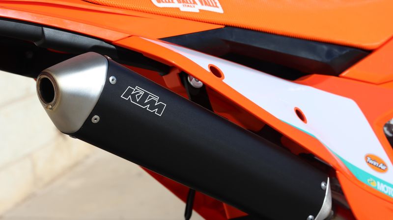 2025 KTM 300 XCW CHAMPION EDITION Image 13