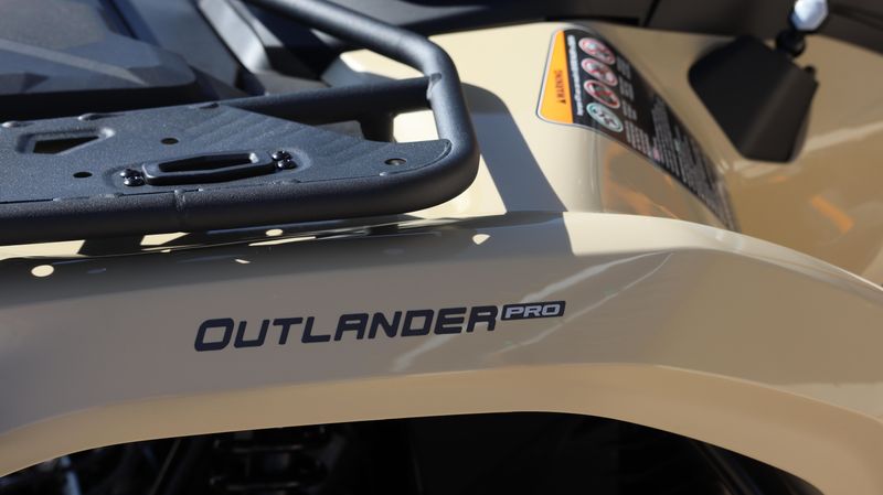 2025 Can-Am OUTLANDER MAX PRO XU HD7 DESERT TAN Image 6