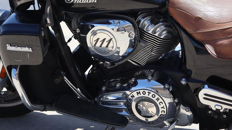 2015 Indian Motorcycle ROADMASTER THUNDER BLACK 49ST Base Image 6