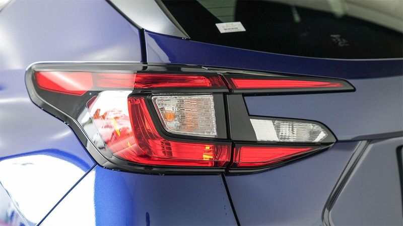 2025 Subaru Crosstrek PremiumImage 8