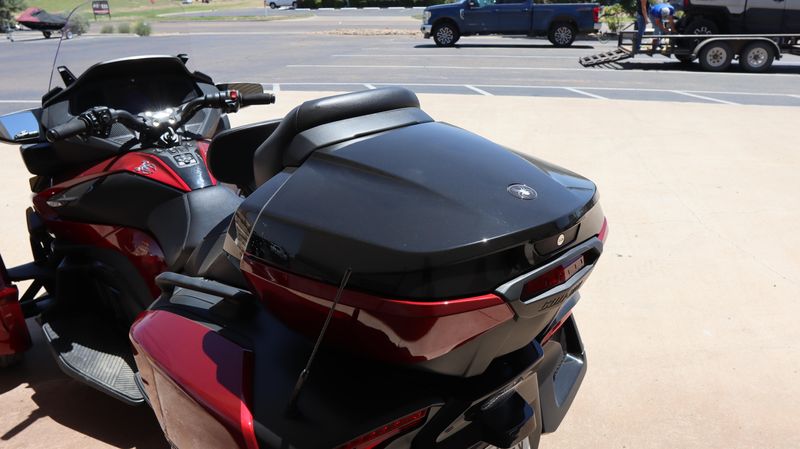 Used 2022 Can-Am RD SPYDER RT LTD 1330 SE6 RDD 22 Base Image 7