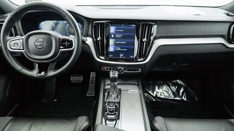 2020 Volvo S60 R-DesignImage 12