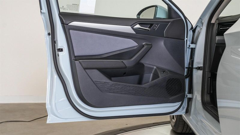 New 2025 Volkswagen Jetta 1.5T SEImage 21