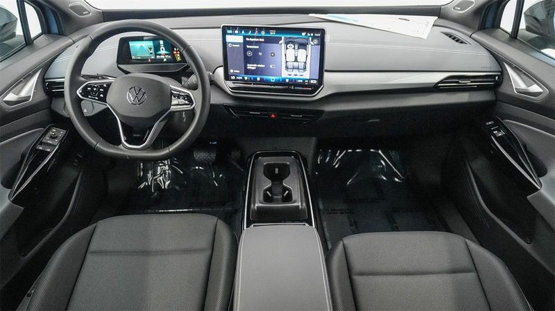 New 2025 Volkswagen ID.4 Pro S PlusImage 13
