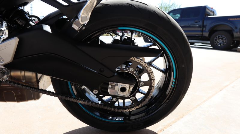 NEW 2026 CFMOTO 675SS Image 19