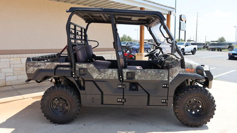 2024 Kawasaki MULE PROFXT 1000 LE CAMO Image 2