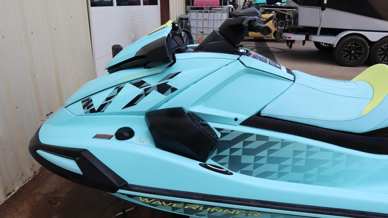 2025 Yamaha VX LIMITED HO MINT Image 2