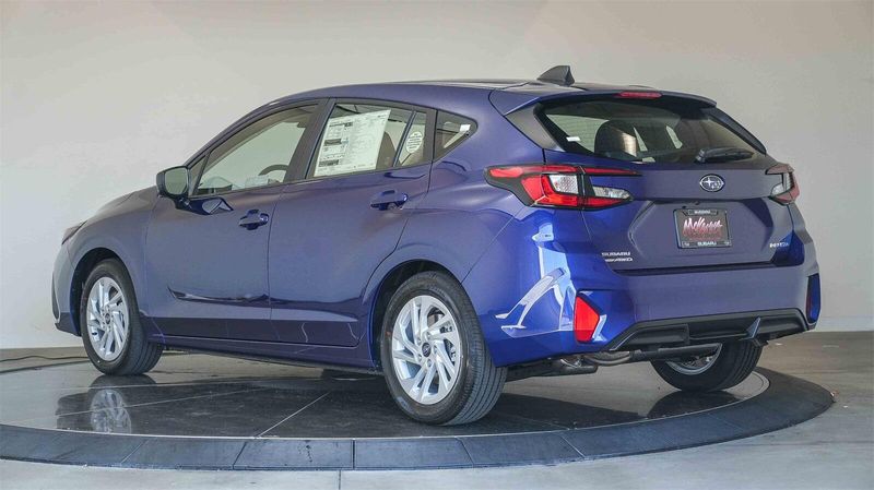 New 2025 Subaru Impreza BaseImage 2