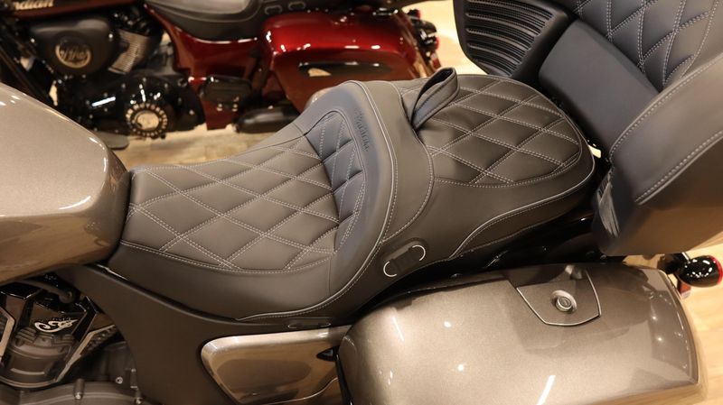 2025 Indian Motorcycle PURSUIT DARK HORSE HEAVY METAL Image 16