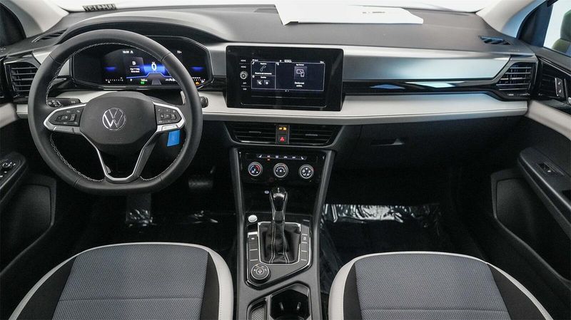 New 2025 Volkswagen Taos 1.5T SImage 13