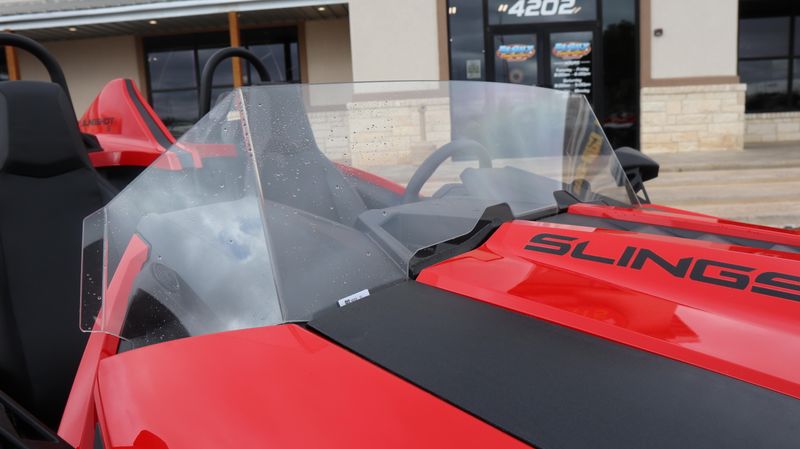 2025 Polaris SLINGSHOT S AUTODRIVE SLINGSHOT RED Image 13