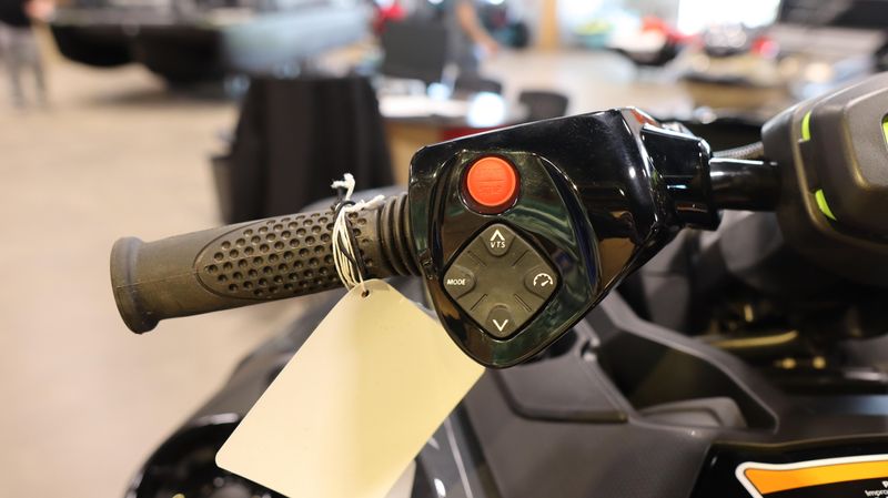 NEW 2026 SEADOO RXTX 325 WITH SOUND SYSTEM Image 10