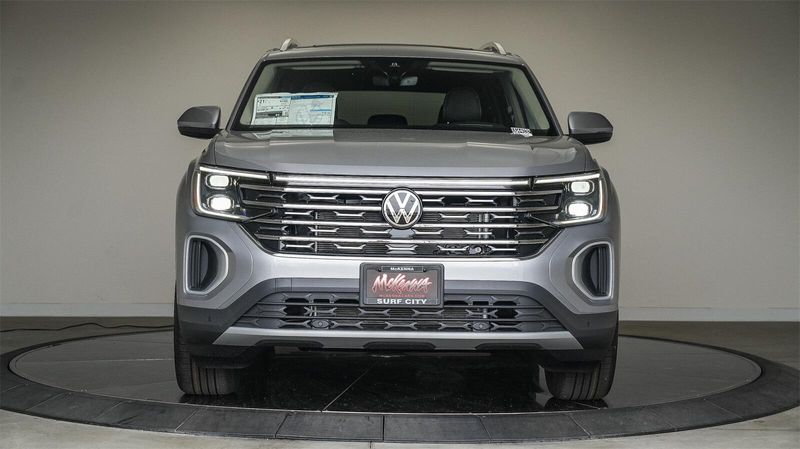 New 2025 Volkswagen Atlas 2.0T SELImage 6