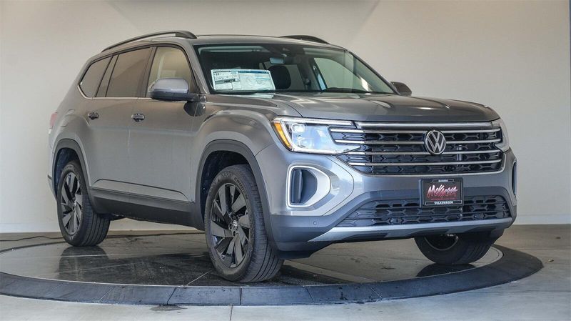 New 2025 Volkswagen Atlas 2.0T SE w/TechnologyImage 5