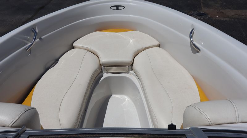 Used 2008 TAHOE Q6 Image 4