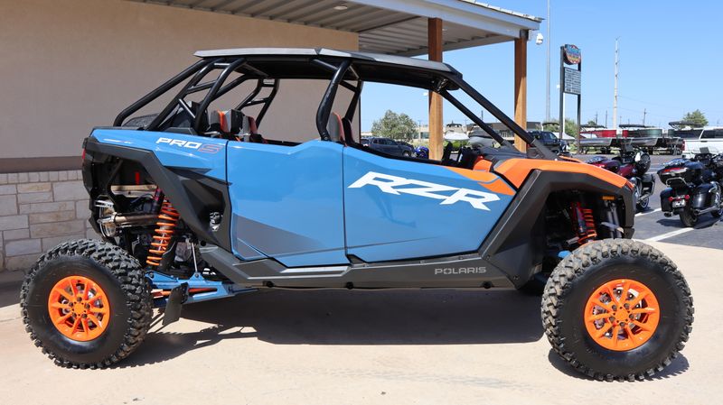New 2025 Polaris RZR PRO S 4 ULTIMATE ORANGE RUST AND ZENITH BLUE Image 2