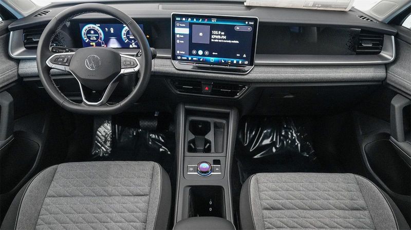 New 2025 Volkswagen Tiguan 2.0T SImage 13