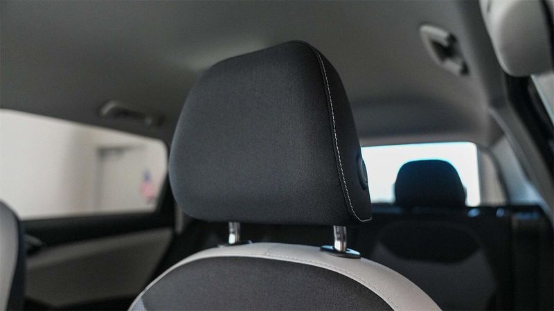 New 2025 Volkswagen Taos 1.5T SImage 25