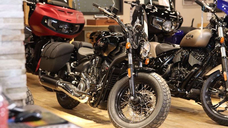 2025 Indian Motorcycle SUPER SCOUT BLACK METALLICImage 1