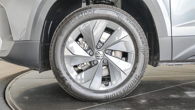 New 2025 Volkswagen Taos 1.5T SImage 10
