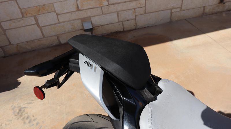 2025 CFMOTO 675 SS Image 11