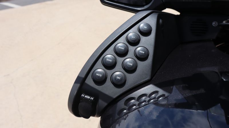 2010 BMW R 1200 RT Image 12