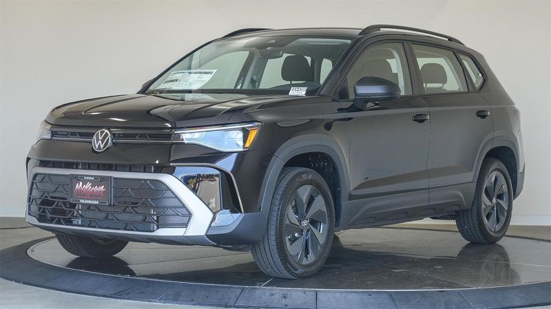 New 2025 Volkswagen Taos 1.5T SImage 1