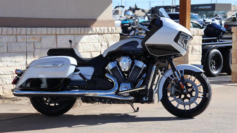 2024 Indian Motorcycle ChallengerImage 2