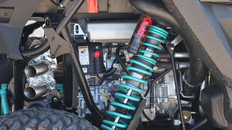 New 2025 Polaris RZR PRO R 4 ULTIMATE BLACK CRYSTAL AND RADIANT GREEN Image 13