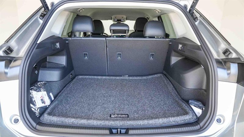 New 2025 Volkswagen Tiguan 2.0T SEImage 11