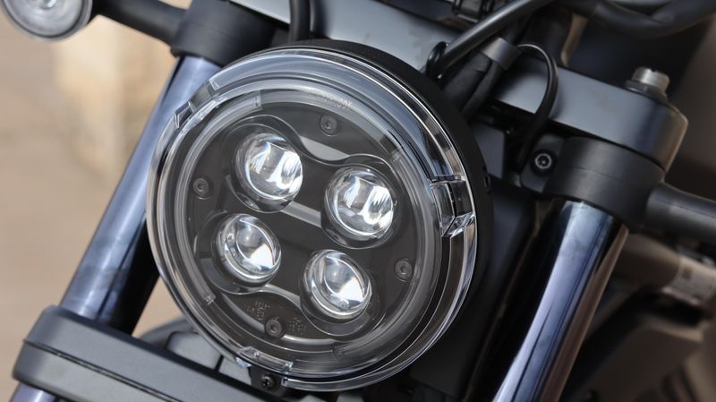 2025 Honda REBEL 1100 MATTE BLACK METALLICImage 12