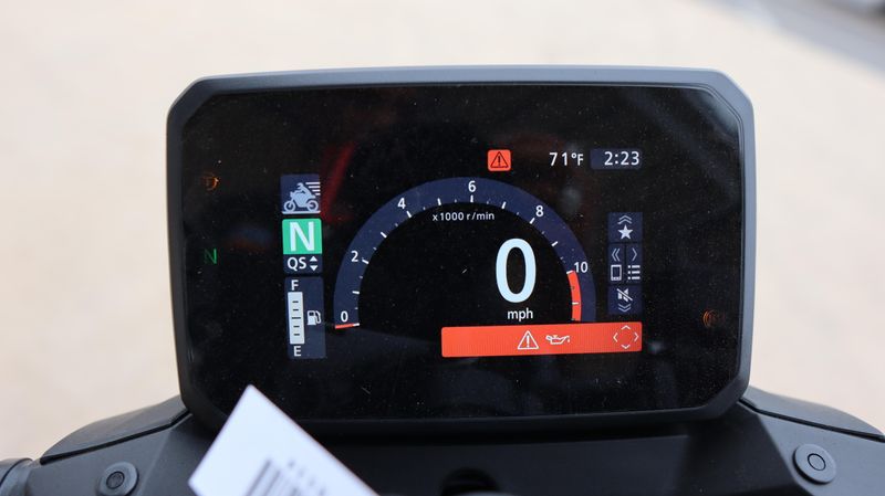 NEW 2025 HONDA CB750 HORNET Image 11