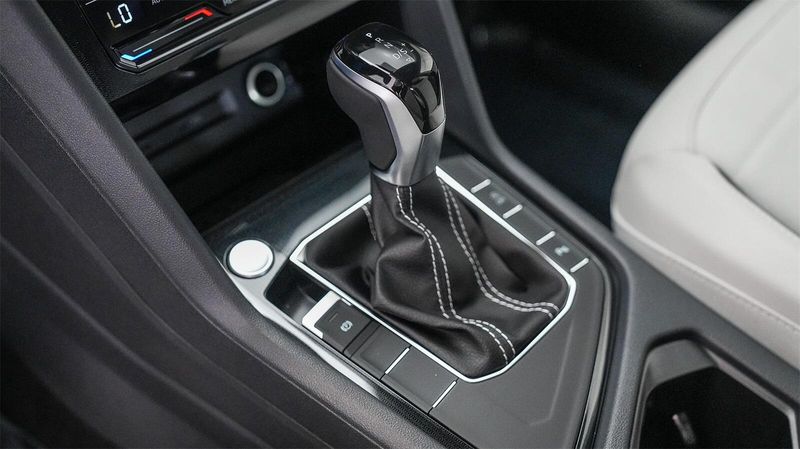 New 2025 Volkswagen Taos 1.5T SEImage 20