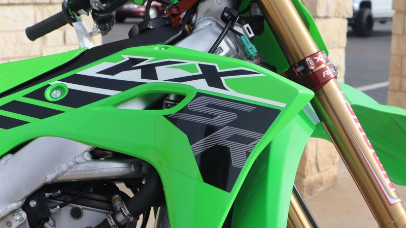 2025 Kawasaki KX450SR LIME GREEN Image 10