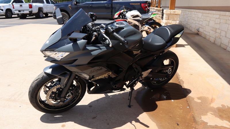 2024 Kawasaki Ninja 650 ABS KRT Edition Image 7