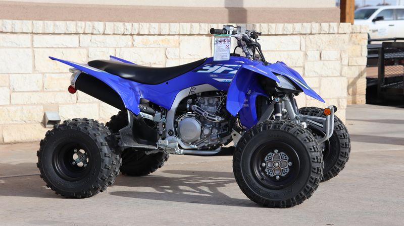 2025 Yamaha YFZ450R TEAM BLUE Image 2