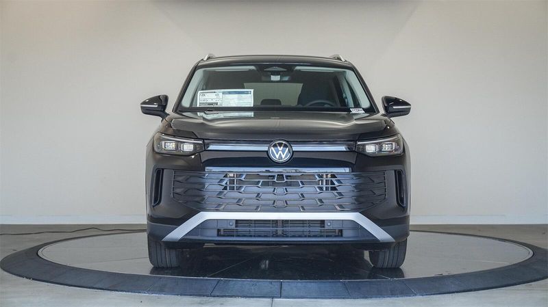 New 2025 Volkswagen Tiguan 2.0T SImage 6
