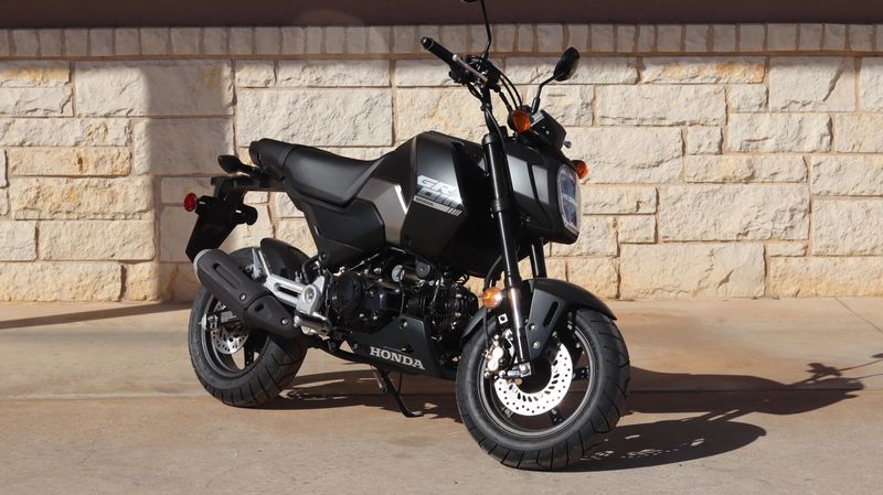 2025 Honda GROM SP MATTE BLACK METALLICImage 1