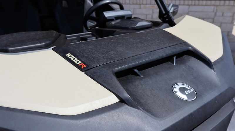 2024 Can-Am SSV COM MAX XTP 64 1000R TN 24 XT 1000R Image 17