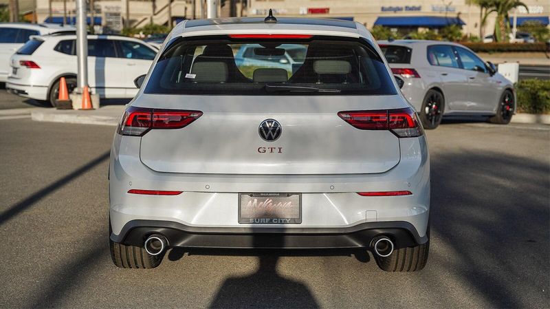 2024 Volkswagen Golf GTI SImage 7