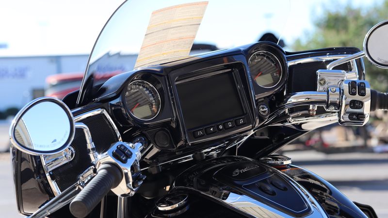 NEW 2025 INDIAN MOTORCYCLE ROADMASTER DARK HORSE NARA BRONZE SMOKE Image 16