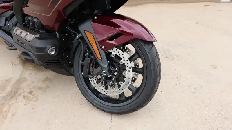 NEW 2025 HONDA GOLD WING TOUR DCT 50TH ANNIVERSARY Image 19