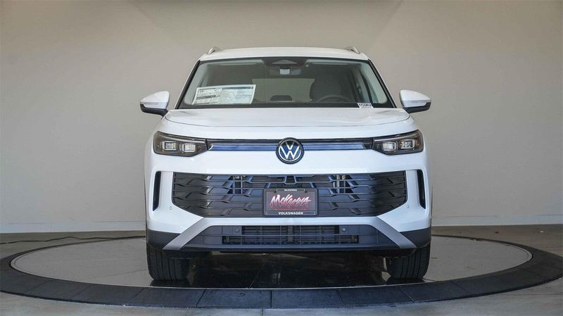 New 2025 Volkswagen Tiguan 2.0T SEImage 6