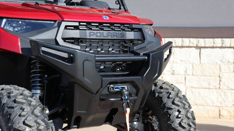 2025 Polaris RANGER CREW XP 1000 PREMIUM SUNSET REDImage 9