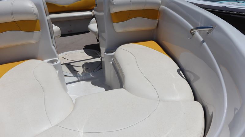 Used 2008 TAHOE Q6 Image 11