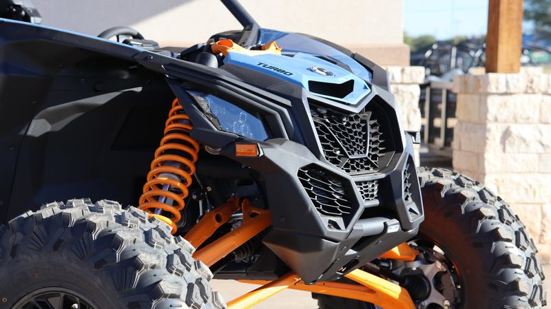 2025 Can-Am MAVERICK X3 RS TURBO SCAN BLUE AND ORANGE CRUSHImage 10